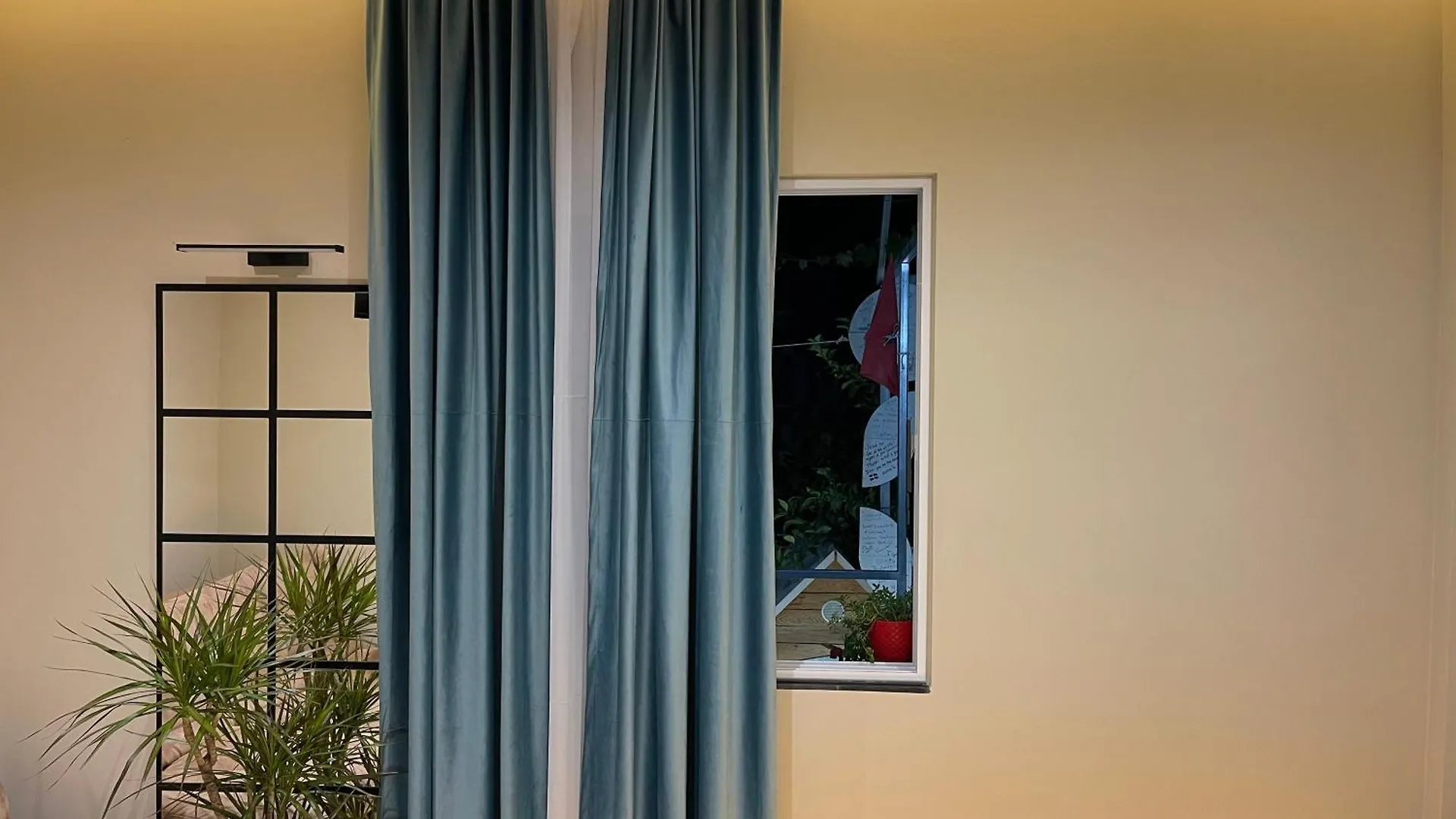 Secret Village Apartment Sarande 0*,